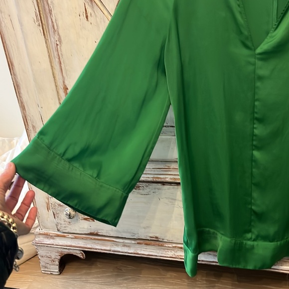 Zara v neck tunic - Picture 2 of 3